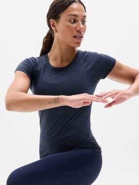Athleta Momentum Seamless Tee